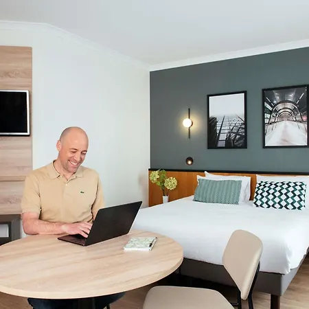 Aparthotel Adagio La Defense Le Parc-3